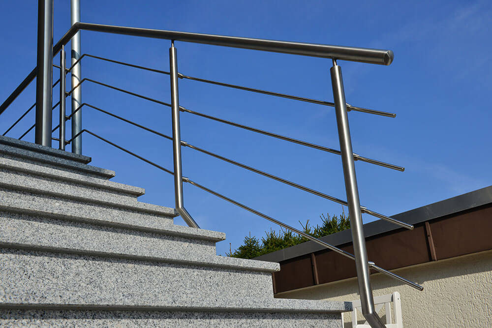 Barandal de acero inoxidable para escalera.